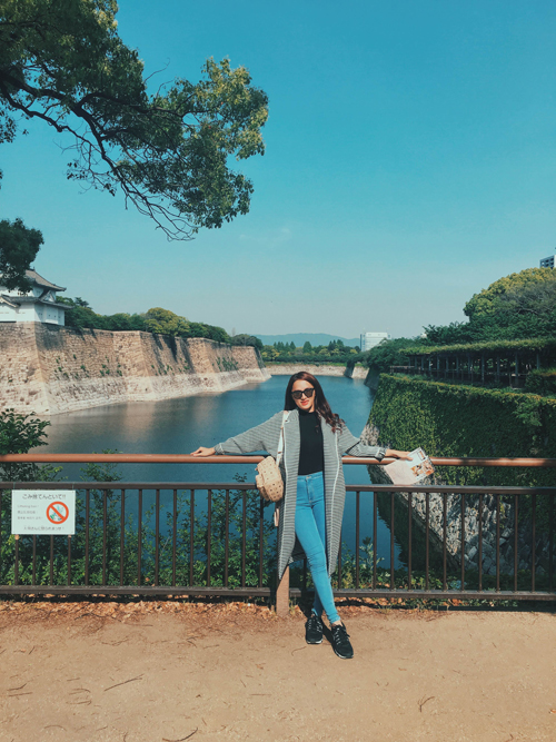 Hương Giang Idol khoe dáng tại Nhật Bản
