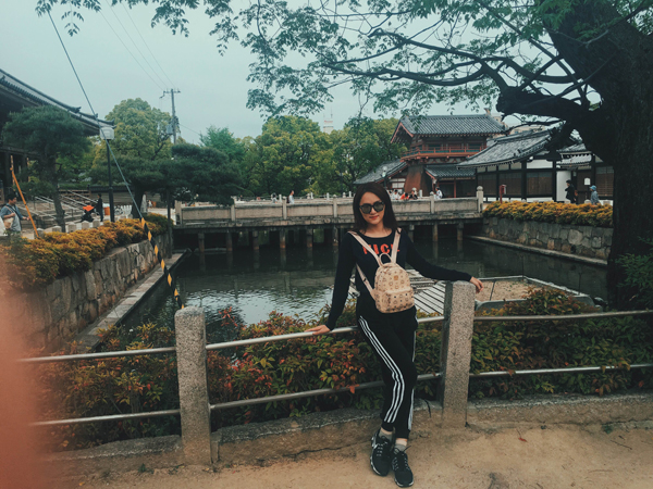 Hương Giang Idol khoe dáng tại Nhật Bản