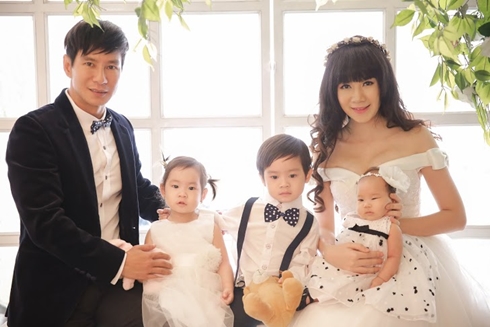Tôi thấy sức khỏe mình lúc đó cũng bình thường. Thật ra 4 tháng đầu chu kỳ mang thai tôi cũng bị nghén dữ lắm, nhưng việc thì vẫn làm.