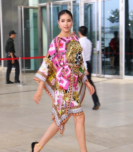 Phạm Hương 
