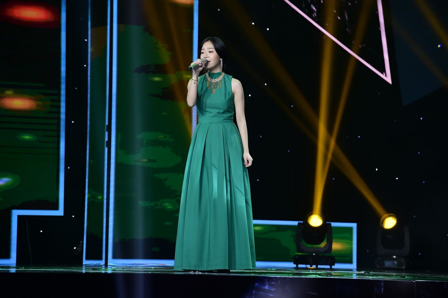 Trực Tiếp Thần tượng Bolero 2016 tập 12 liveshow 4 ngày 21/4/2016