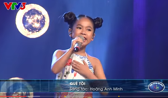 Ở đêm Gala đầu tiên của Vietnam Idol kids 2016 với chủ đề quê hương. 