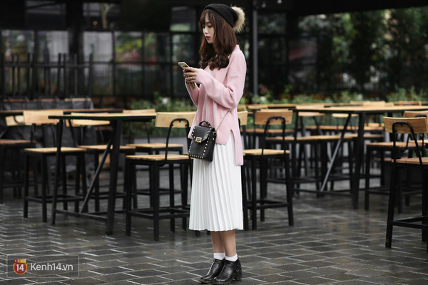 Street style cận Tết của giới trẻ hai miền ngày càng đẹp & chất - Ảnh 1.