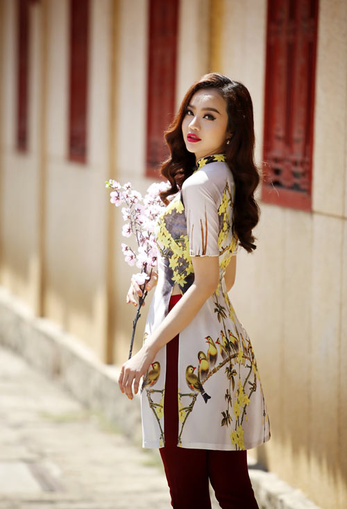 kieu-ngan-tuoi-tre-voi-ao-dai-cach-dieu-3