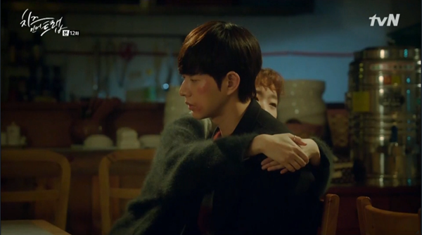 Cheese In The Trap: Park Hae Jin và Seo Kang Joon choảng nhau ác liệt vì ghen tuông - Ảnh 22.