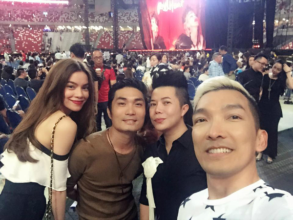 Hồ Ngọc Hà vui vẻ sang Singapore xem show Madonna cùng bạn bè