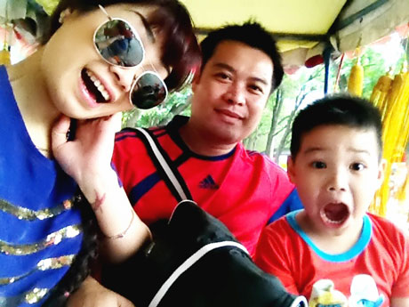 ngoc-khue-da-ly-hon-va-dang-yeu-trai-tre