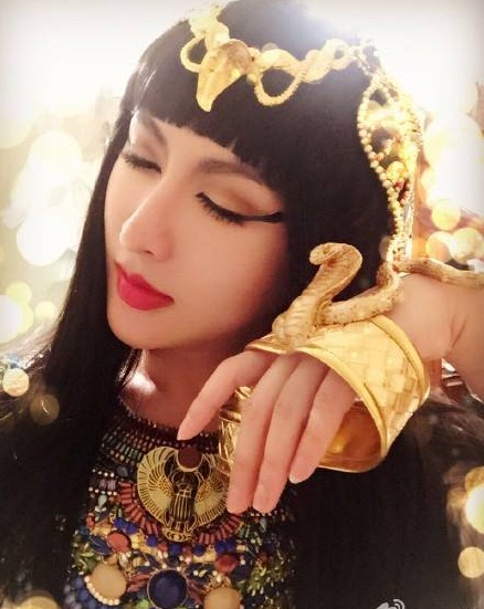 Anh chàng cosplay là trai cũng đẹp là gái càng khiến người ta mê mẩn