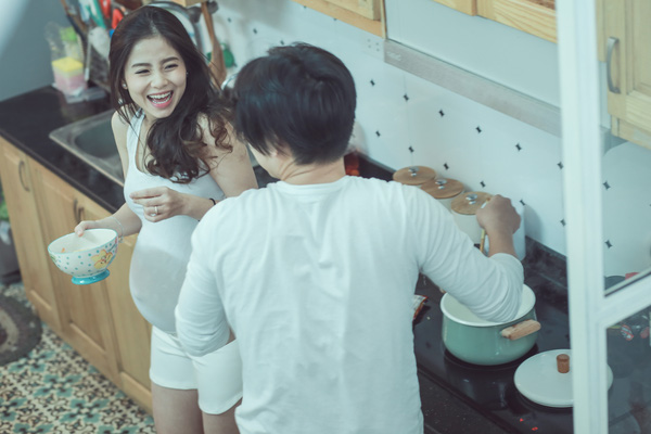 Bộ ảnh chăm vợ bầu siêu đáng yêu của hot boy đẹp trai nhiều đứa yêu - Ảnh 4.