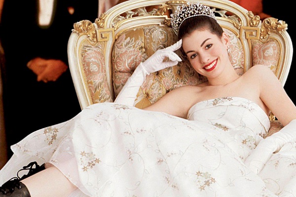 Anne Hathaway quay lại làm công chúa trong Princess Diaries 3 - Ảnh 1.