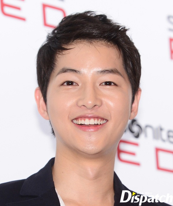 Đây chính là bí quyết giúp Song Joong Ki có làn da mịn màng hơn cả con gái - Ảnh 4.