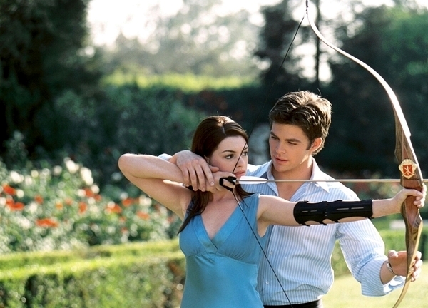 Anne Hathaway quay lại làm công chúa trong Princess Diaries 3 - Ảnh 6.