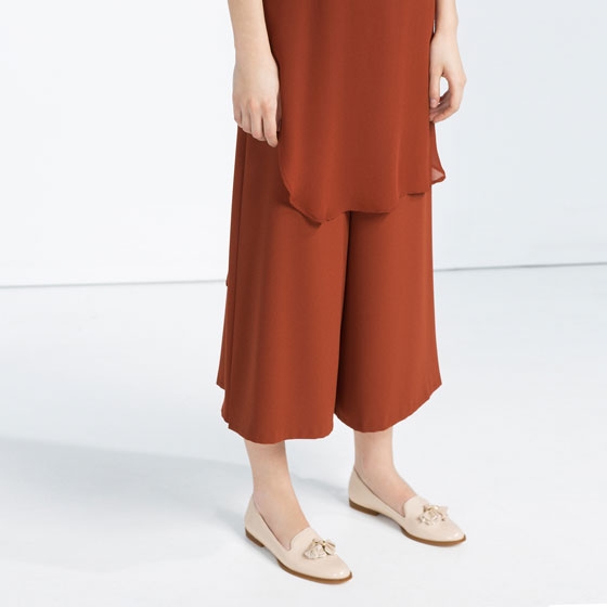Image 4 of SLIPPERS WITH TASSELS from Zara
