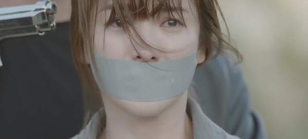 Ở tập 9 “Hậu Duệ Mặt Trời”, Song Hye Kyo sẽ bị bắt cóc - Ảnh 4.