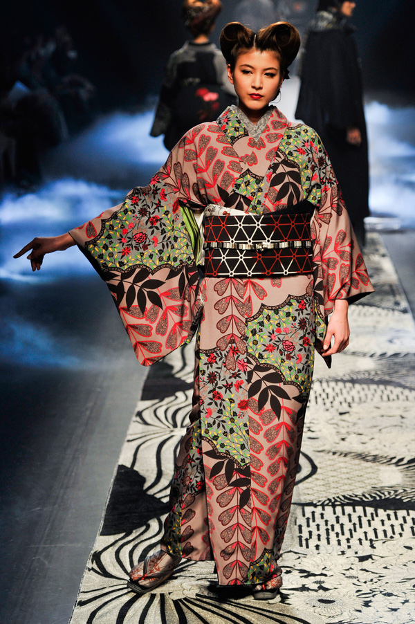 Mê mệt với những soái ca mặc kimono tại Tuần lễ thời trang Tokyo - Ảnh 14.