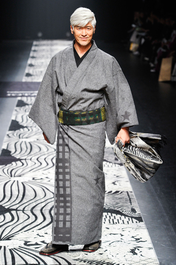 Mê mệt với những soái ca mặc kimono tại Tuần lễ thời trang Tokyo - Ảnh 3.