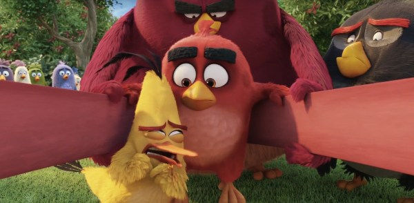 Cười đau bụng xem “Angry Birds” đua nhau tìm cách cướp lại trứng - Ảnh 2.