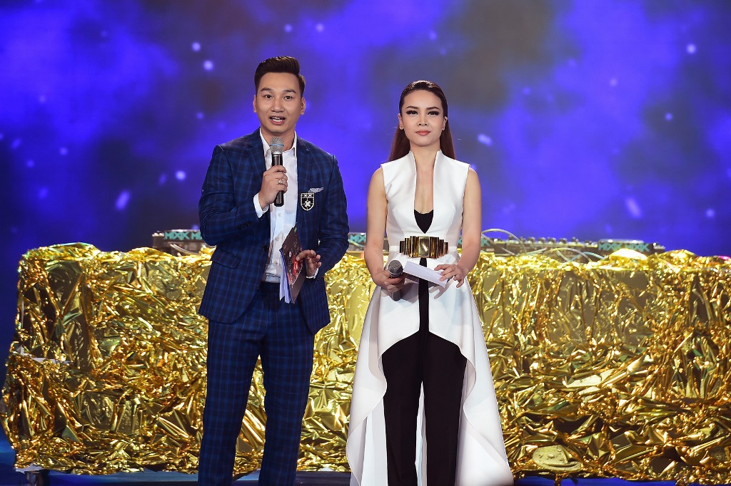MC Thành Trung và Yến Trang đảm nhận vai trò người dẫn chương trình