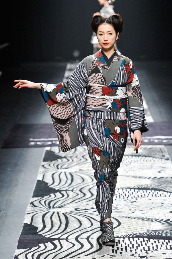 Mê mệt với những soái ca mặc kimono tại Tuần lễ thời trang Tokyo - Ảnh 21.