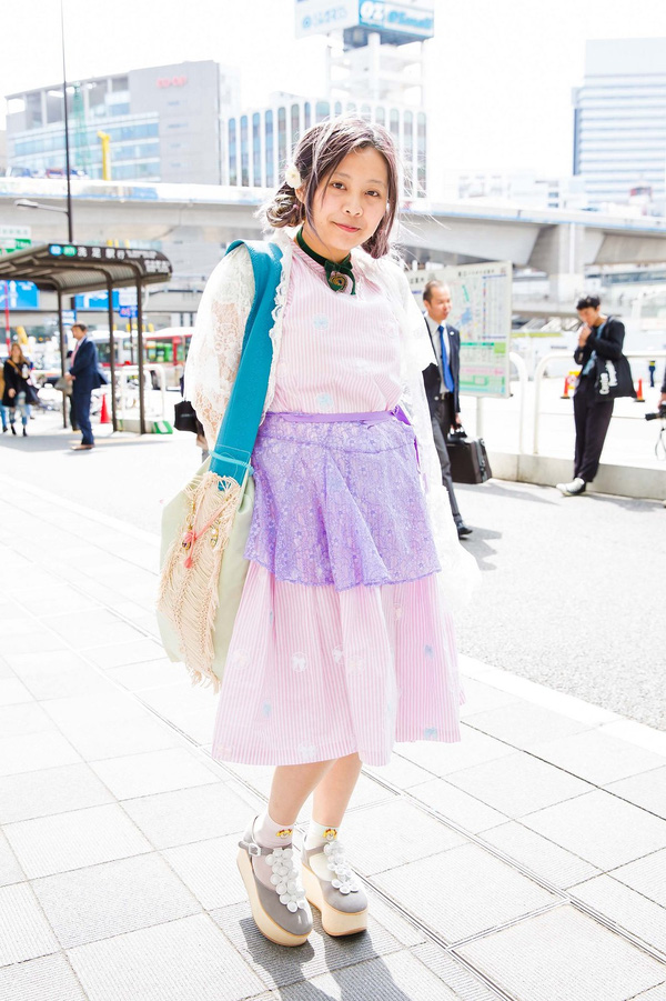 Street style Tuần lễ thời trang Tokyo: Con gái càng quái, con trai càng cool - Ảnh 3.