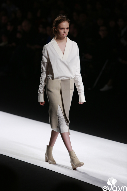 minh hang ngoi hang ghe dau tai seoul fashion week - 9