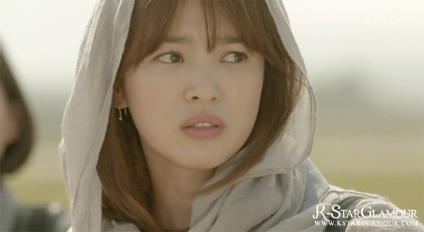 Song Hye Kyo: Cô bác sĩ có BST khuyên tai đẹp nhất Đại Hàn Dân Quốc - Ảnh 14.