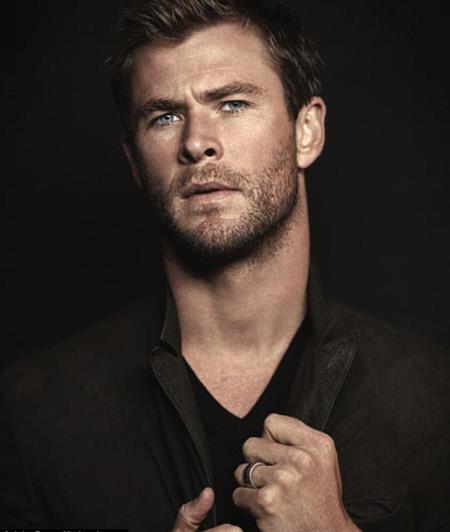 Chris Hemsworth không thoải mái với lối sống tại Hollywood