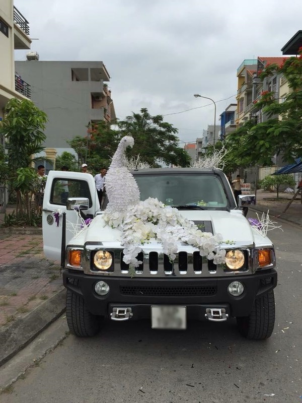   Xế khủng Hummer H3 Limousine xuất hiện trong đám cưới ở Quảng Ninh.  