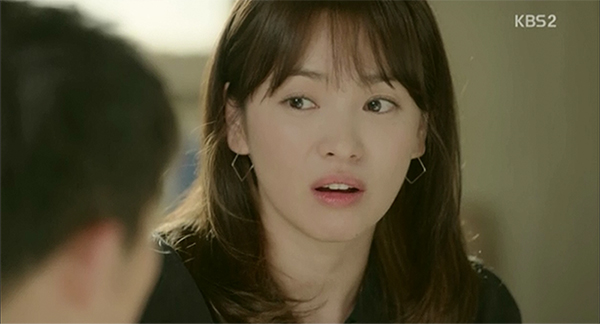 Song Hye Kyo: Cô bác sĩ có BST khuyên tai đẹp nhất Đại Hàn Dân Quốc - Ảnh 4.