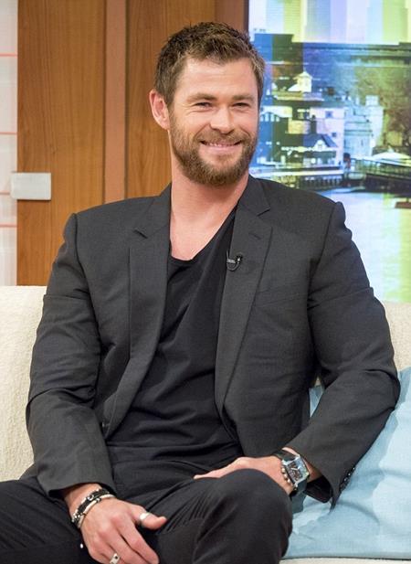 Chris Hemsworth bật mí lý do “cưới vội cưới vàng”