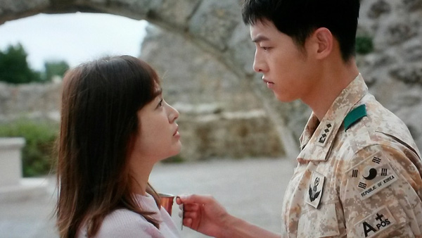 Sau biến cố Song Hye Kyo nghẹn ngào chia tay Song Joong Ki