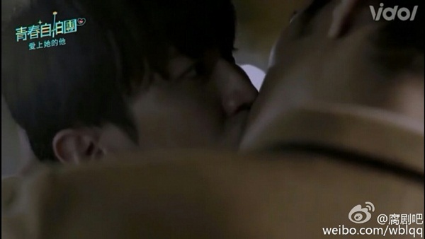 Chiêm ngưỡng nụ hôn “gây sốt” của hai chàng trai trong phim chiếu mạng Đài Loan - Ảnh 6.