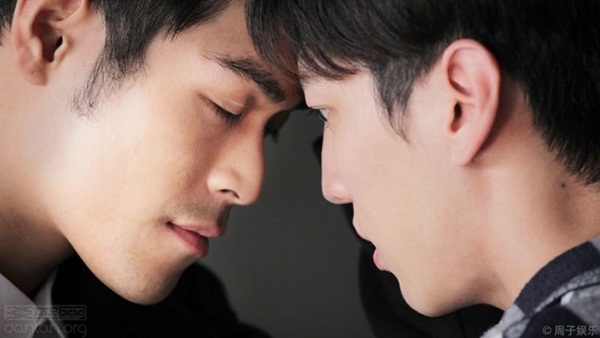 Chiêm ngưỡng nụ hôn “gây sốt” của hai chàng trai trong phim chiếu mạng Đài Loan - Ảnh 12.