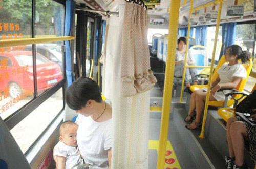 Xe buýt có ghế dành riêng cho “bà mẹ bỉm sữa” - 2