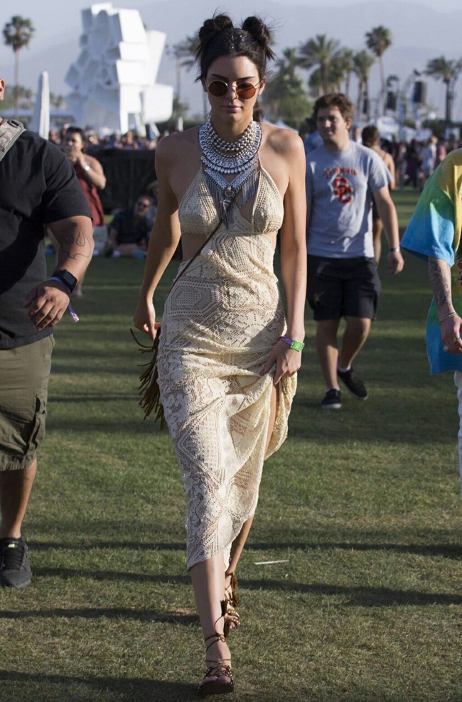 Taylor Swift, Kendall - Kylie Jenner cùng loạt sao trẻ đọ độ chất ở Coachella 2016 - Ảnh 3.