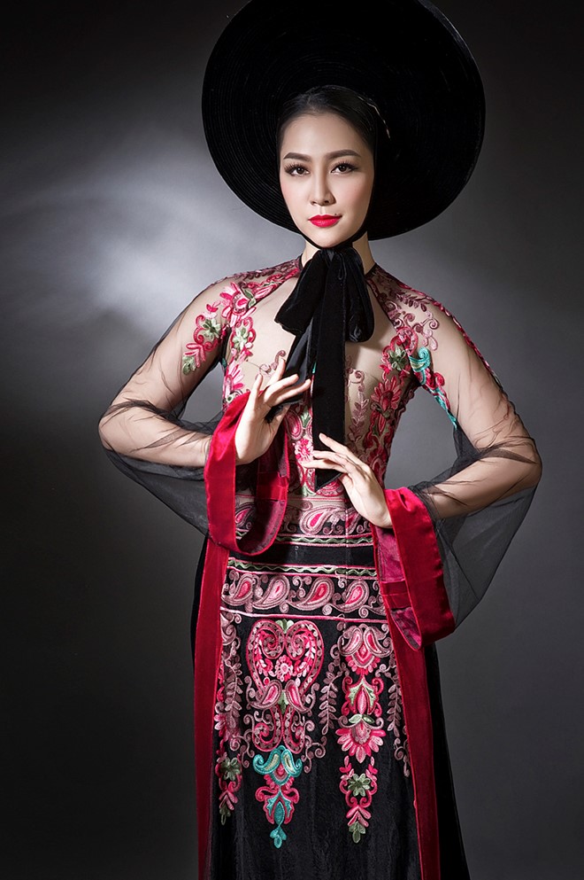 Linh Nga quyen ru voi ao dai nhung the, voan mong hinh anh 1