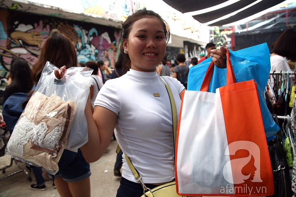 Phiên chợ đặc biệt ở Sài Gòn