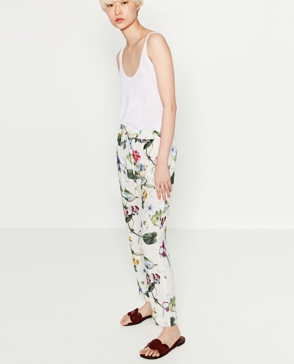 Image 4 of FLORAL PRINT TROUSERS from Zara