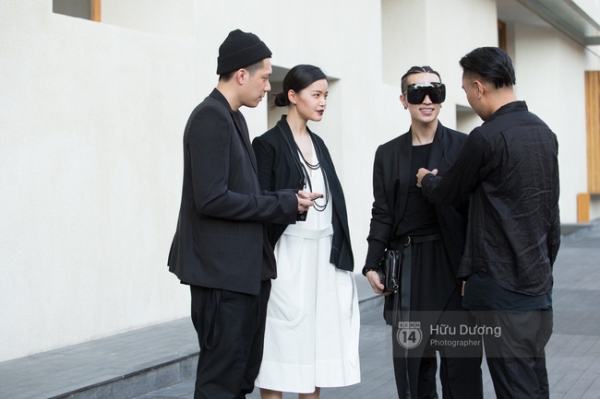 Street style tại VIFW 2016: Mới hơn, lạ hơn và tất nhiên là chất hơn nhiều! - Ảnh 19.