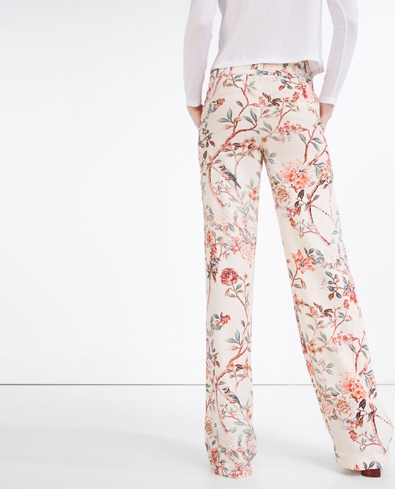 Image 3 of PRINTED STRAIGHT-CUT TROUSERS from Zara