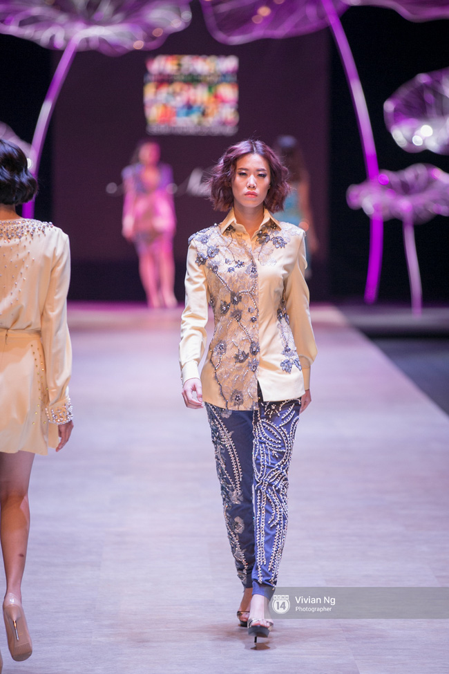 VIFW 2016 ngày 2: Khi mẫu U70, mẫu nhí lẫn bà bầu đổ bộ sàn runway - Ảnh 29.