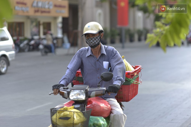 Đến lúc cánh mày râu cũng phải chào thua với cái nóng phát điên của Sài Gòn - Ảnh 2.