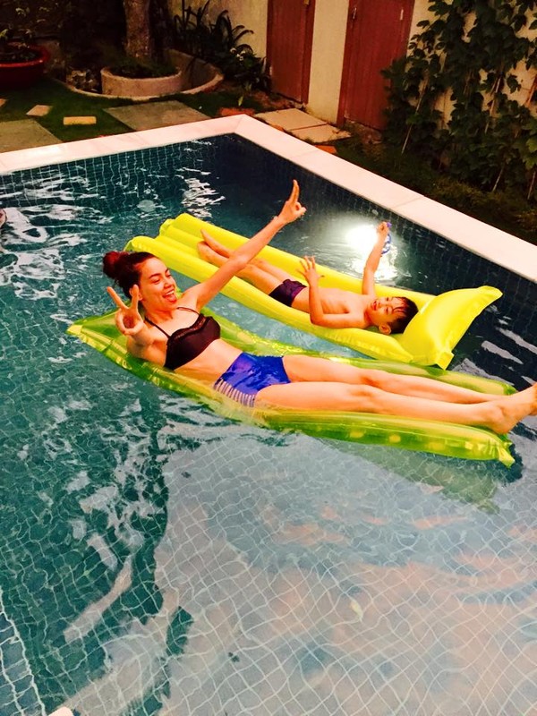 Học lỏm tuyệt chiêu trốn nắng của sao Việt vào những ngày oi bức