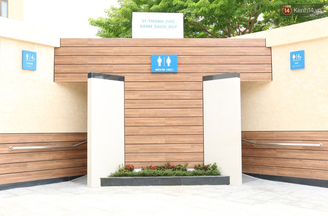 Cận cảnh độ sang chảnh của nhà vệ sinh công cộng 5 sao miễn phí mới toanh ở Đà Nẵng - Ảnh 1.