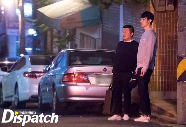 Dispatch cũng bị ăn dưa bở khi khui chuyện hẹn hò trong đêm của Lee Dong Wook - Ảnh 6.