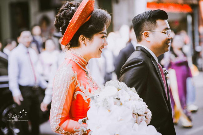 Bị chê lãng phí, cô dâu trong đám cưới khủng ở Nam Định lên tiếng - Ảnh 2.