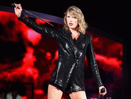 Taylor Swift là ca sĩ có thu nhập “khủng” nhất thế giới