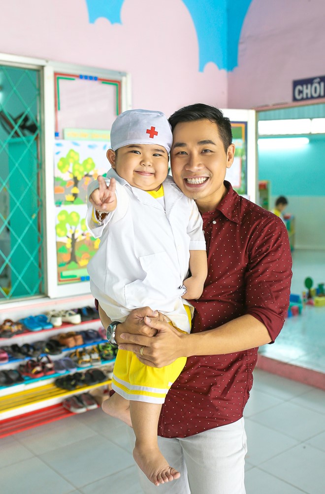 Nguyen Khang tham truong mau giao cua Ku Tin hinh anh 1