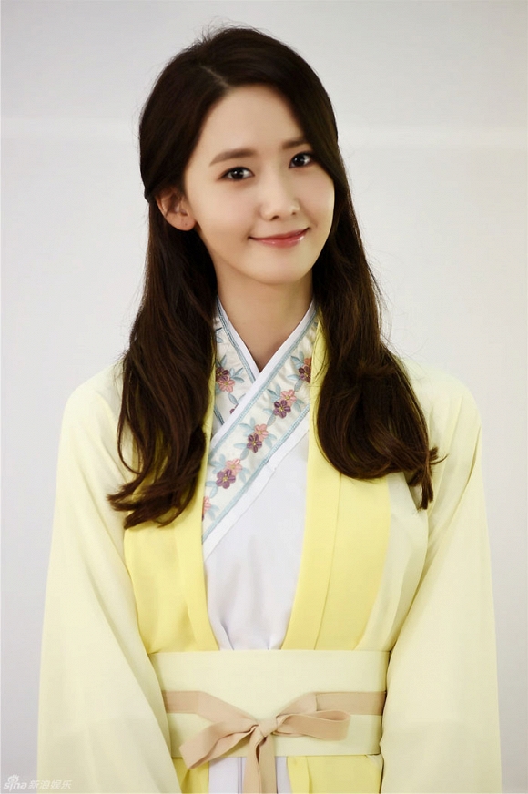 Yoona (SNSD) diện váy cổ trang xinh như thiên thần lấn át Lâm Tâm Như 13