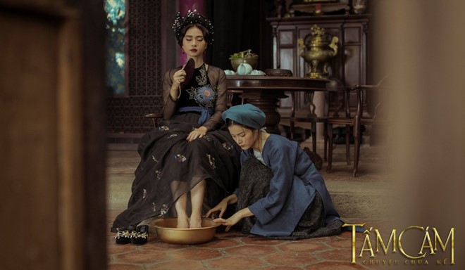 'Trang phuc Tam Cam khong giong phim co trang Trung Quoc' hinh anh 4